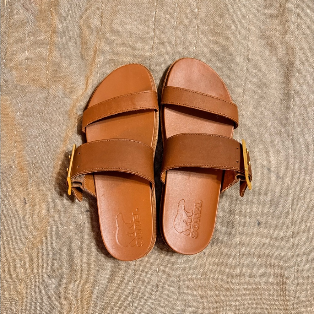 Sorrel sandals with a buckle